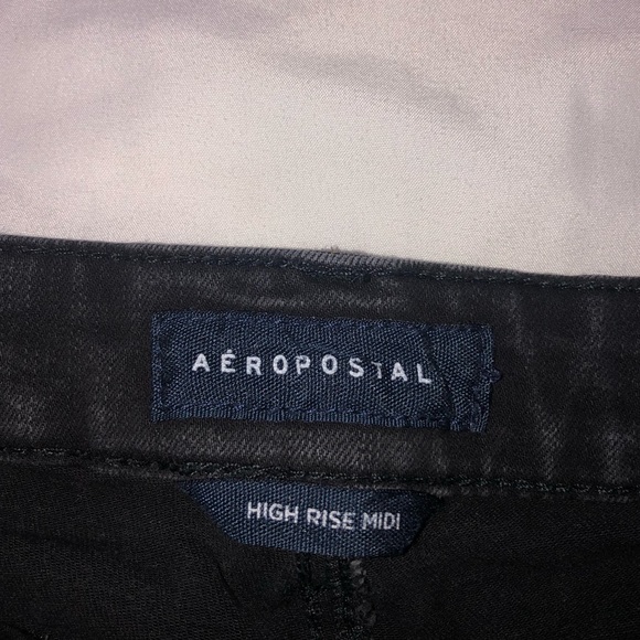 Black Ripped Jean Shorts from Aéropostale - Picture 5 of 5